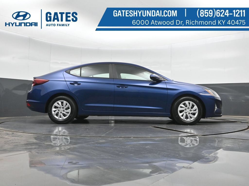 Used 2019 Hyundai Elantra SE FWD image 35