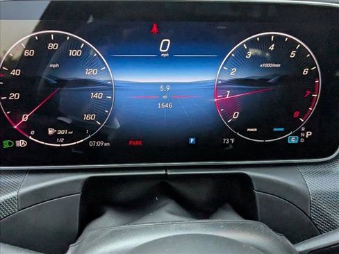 Used 2025 Mercedes-Benz C 300 C 300 image 11