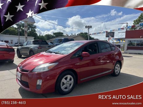 Used 2011 Toyota Prius Two FWD image 1
