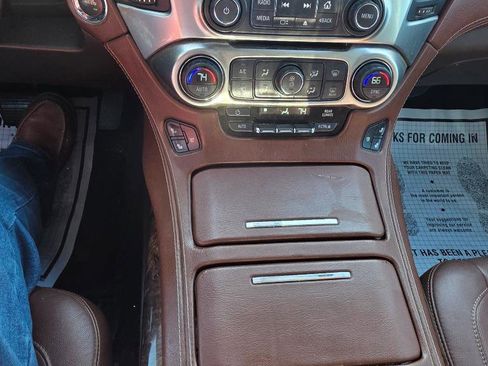 Used 2015 Chevrolet Suburban LTZ image 22