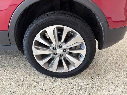 Used 2020 Buick Encore Preferred image 9