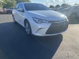 Used 2017 Toyota Camry image 3