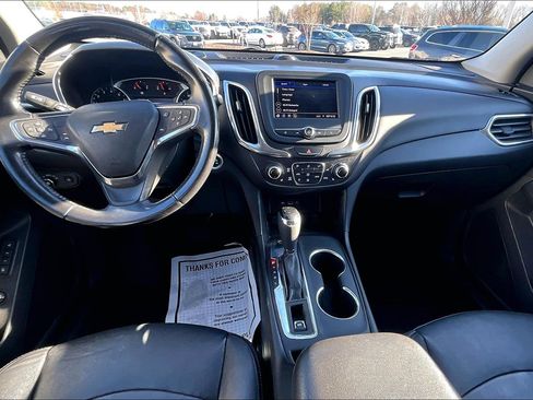 Used 2020 Chevrolet Equinox LT w/ Sport Edition image 16