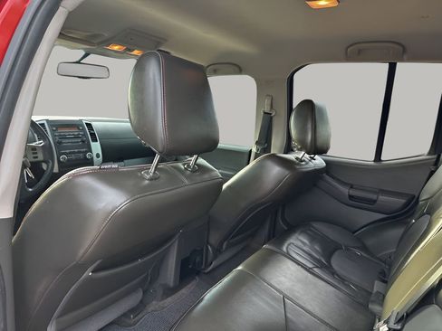 Used 2012 Nissan Xterra PRO-4X w/ Pro-4x Leather Pkg image 17