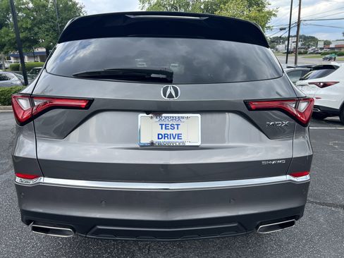 Used 2023 Acura MDX SH-AWD w/ Technology Package image 4