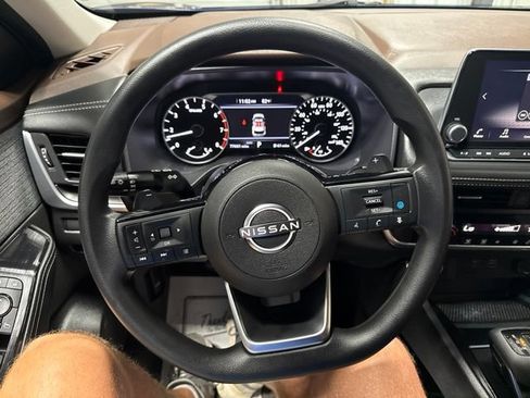 Used 2023 Nissan Rogue SV AWD/4WD image 13