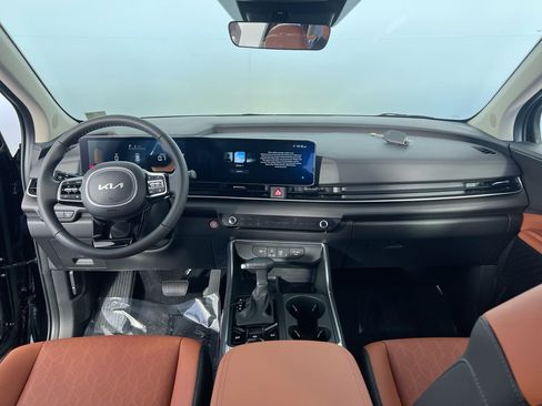 New 2026 Kia Carnival EX FWD image 30
