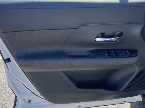 New 2026 Nissan Kicks SV image 12