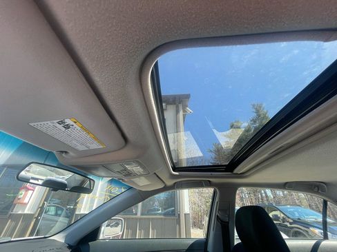 Used 2011 Toyota Camry SE w/ SE Extra-Value Pkg #1 image 16