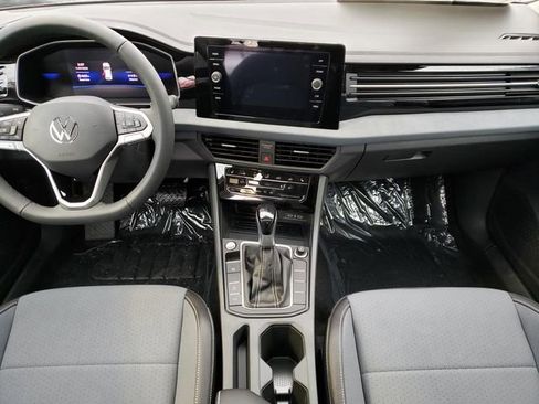 New 2026 Volkswagen Jetta SE image 9