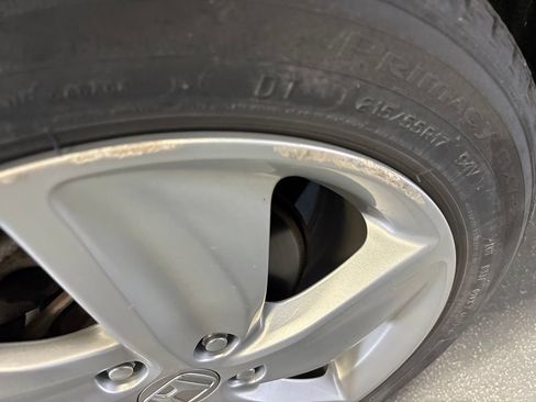 Used 2019 Honda HR-V EX image 12