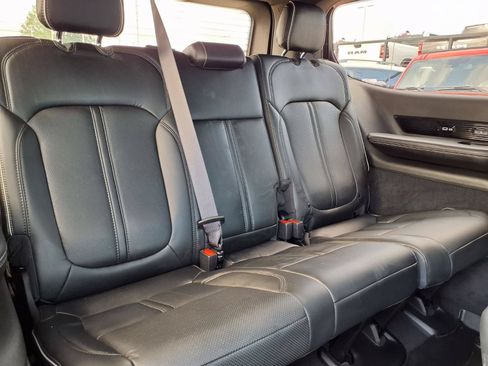 Used 2024 Jeep Grand Wagoneer Series II Obsidian w/ Quick Order Packagew 28T AWD/4WD image 22