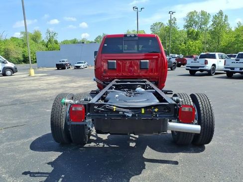 New 2026 RAM 5500 Tradesman AWD/4WD image 6