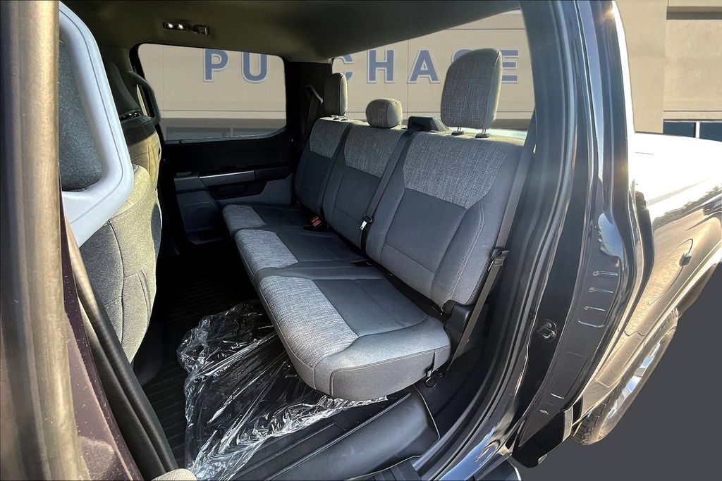 Used 2023 Ford F150 XLT w/ Trailer Tow Package AWD/4WD image 24