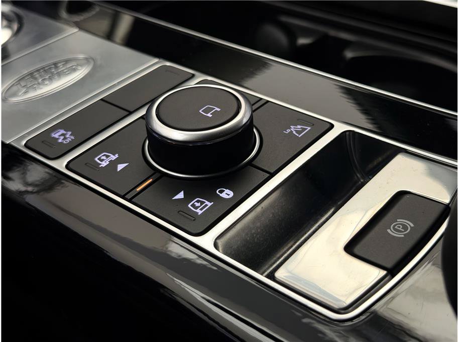 Used 2018 Land Rover Range Rover HSE AWD/4WD image 18