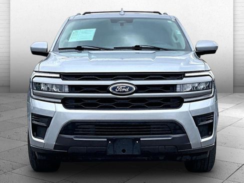 Used 2024 Ford Expedition Max XLT AWD/4WD image 2