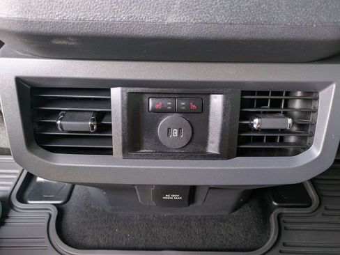 Used 2026 Ford F350 Lariat AWD/4WD image 14
