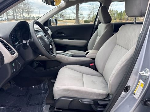 Used 2022 Honda HR-V LX image 13