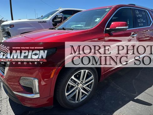 Used 2023 Chevrolet Traverse High Country w/ LPO, Floor Liner Package AWD/4WD image 1