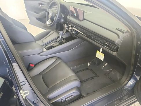 Used 2025 Honda Accord Touring image 35