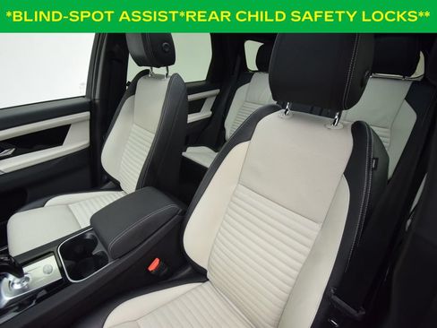 Used 2022 Land Rover Discovery Sport SE R-Dynamic AWD/4WD image 16