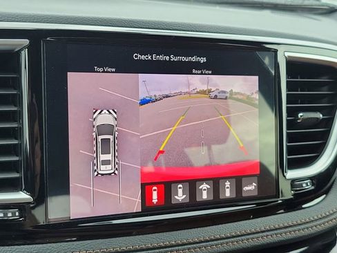 New 2026 Chrysler Pacifica Pinnacle image 24