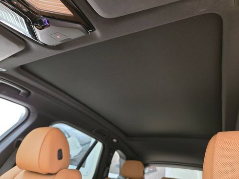 Used 2025 BMW X5 sDrive40i w/ M Sport Package RWD image 18