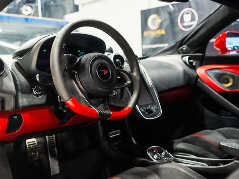 Used 2017 McLaren 570S Coupe RWD image 14