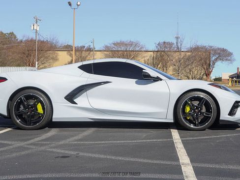Used 2022 Chevrolet Corvette Stingray Coupe w/ 1LT image 9