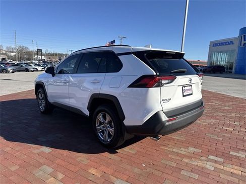 Used 2024 Toyota RAV4 XLE w/ Convenience Package image 34
