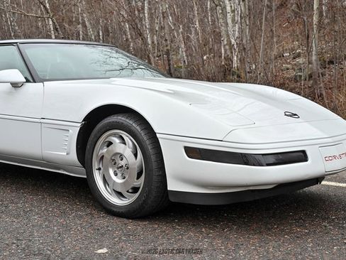 Used 1995 Chevrolet Corvette Coupe RWD image 74