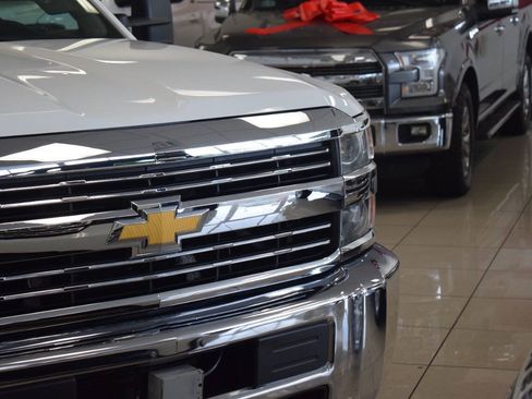 Used 2016 Chevrolet Silverado 3500 W/T RWD image 7