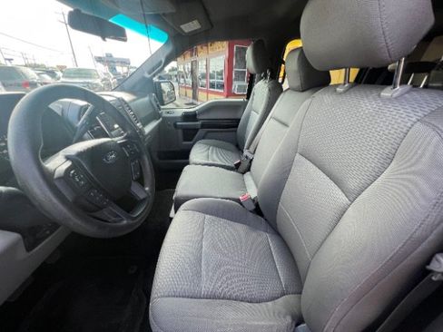 Used 2016 Ford F150 XLT AWD/4WD image 10