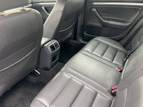 Used 2006 Volkswagen Jetta 2.5 image 9
