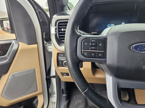 Used 2023 Ford F250 Lariat w/ Chrome Package image 26