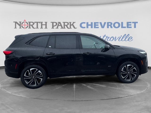 Used 2025 Buick Enclave Sport Touring FWD image 2