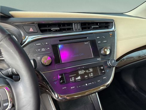 Used 2013 Toyota Avalon XLE Touring FWD image 13