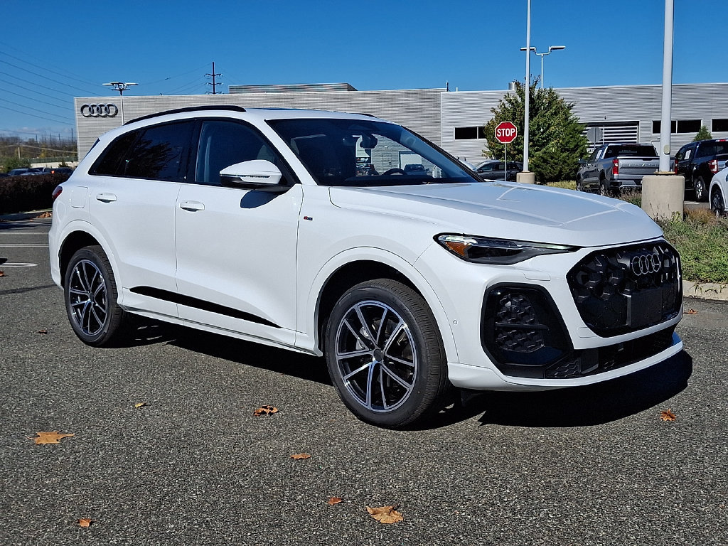 New 2026 Audi Q5 Premium Plus AWD/4WD image 1