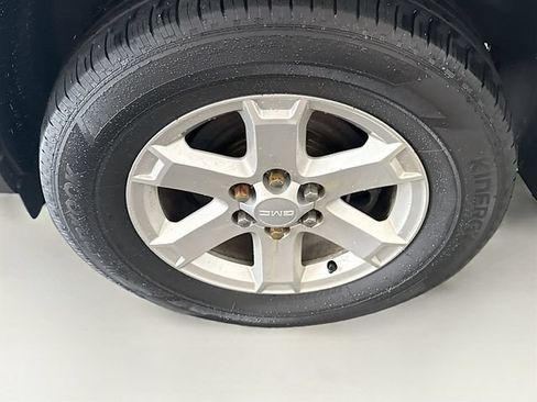 Used 2013 GMC Acadia SLE AWD/4WD image 32