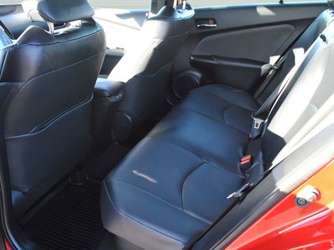 Used 2022 Toyota Prius Limited w/ Premium Convenience Package FWD image 17