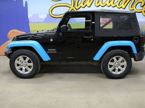 Used 2015 Jeep Wrangler Sport image 7