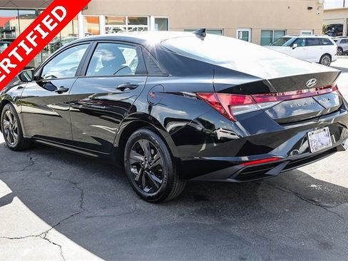 Certified 2023 Hyundai Elantra SEL image 4