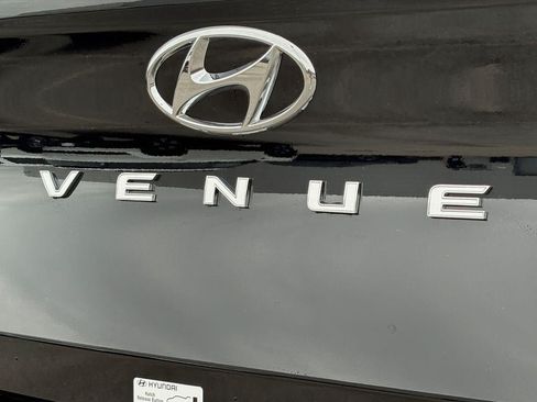 New 2026 Hyundai Venue SEL FWD image 40