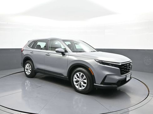 Used 2024 Honda CR-V LX image 4