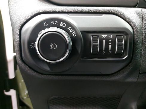 Used 2021 Jeep Wrangler Unlimited Sport image 25