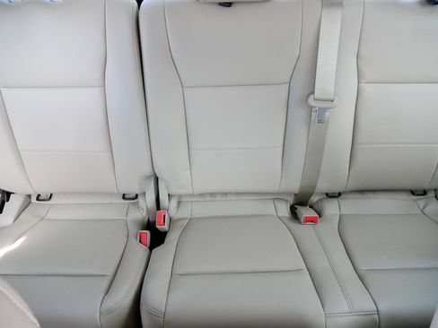 Used 2019 Ford F350 Lariat w/ Lariat Value Package image 13