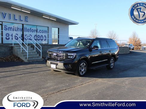 New 2025 Ford Expedition Active AWD/4WD image 1