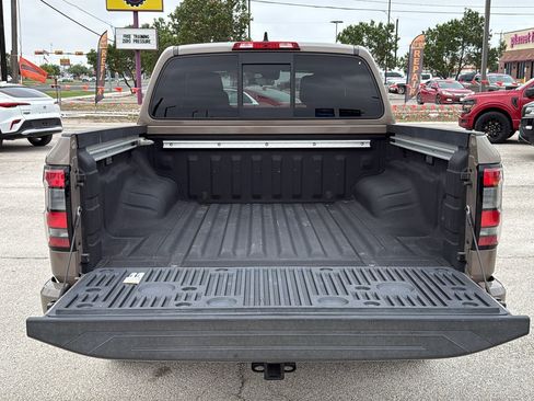 Used 2022 Nissan Frontier Pro-X RWD image 9