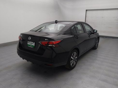 Used 2021 Nissan Versa SV FWD image 9
