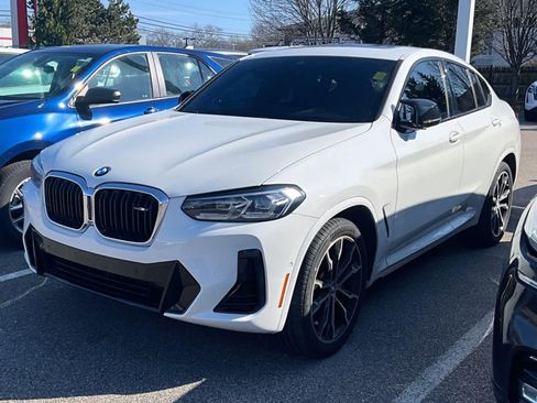Used 2022 BMW X4 M40i w/ Parking Assistance Package image 3